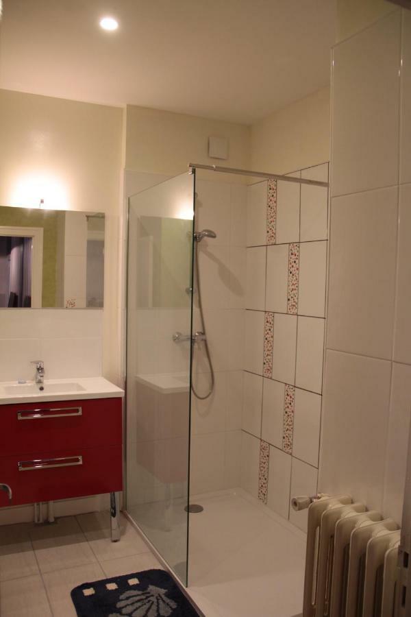 Le Logis De La Foret Hotel Sainte-Verge Esterno foto
