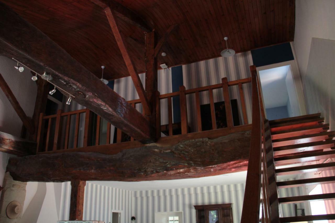 Le Logis De La Foret Hotel Sainte-Verge Esterno foto